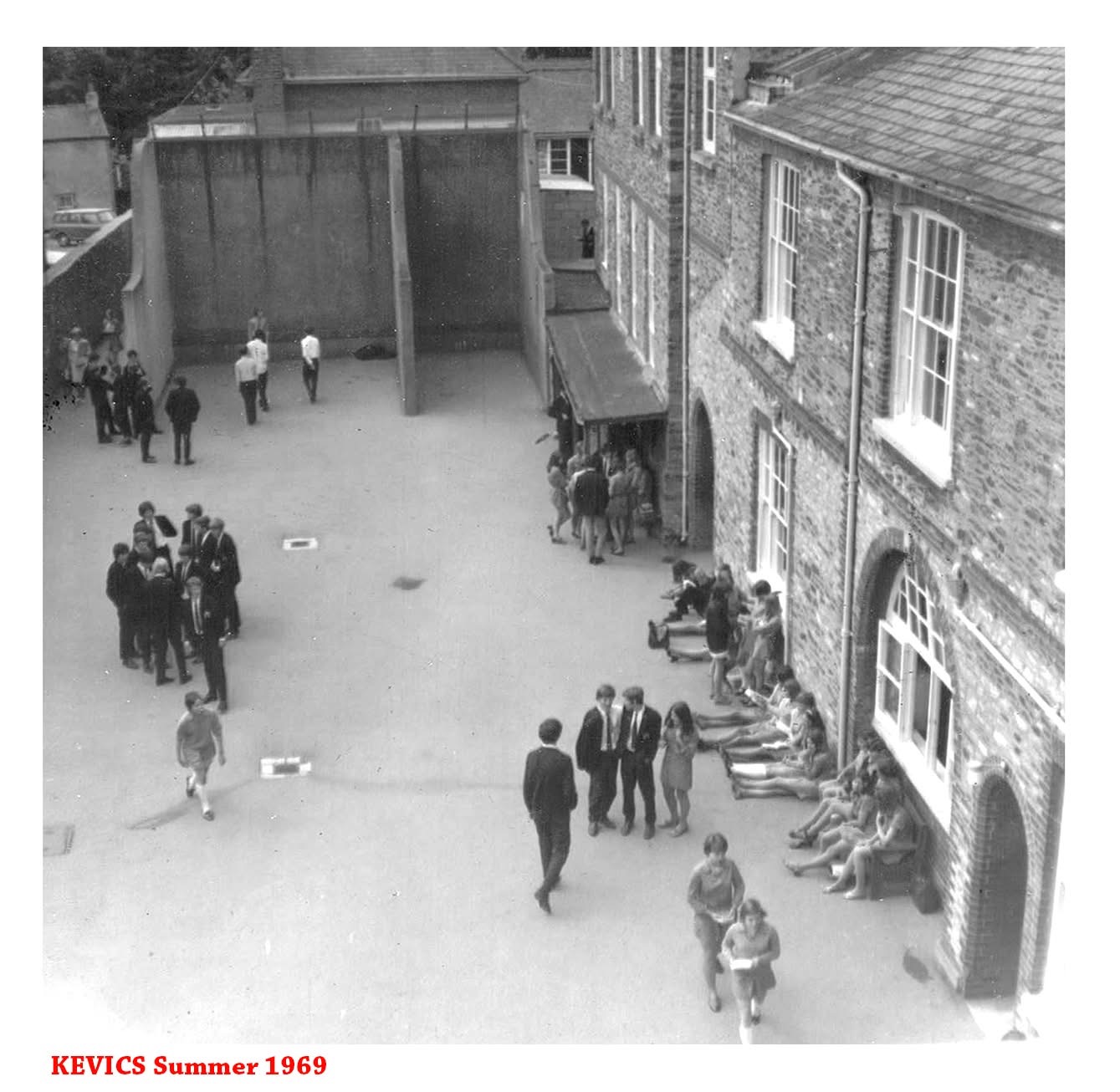 Rear Courtyard - KEVVICS 1969 Rear Courtyard - KEVVICS 1969